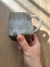 Load image into Gallery viewer, Ceramic mug engraved 04
